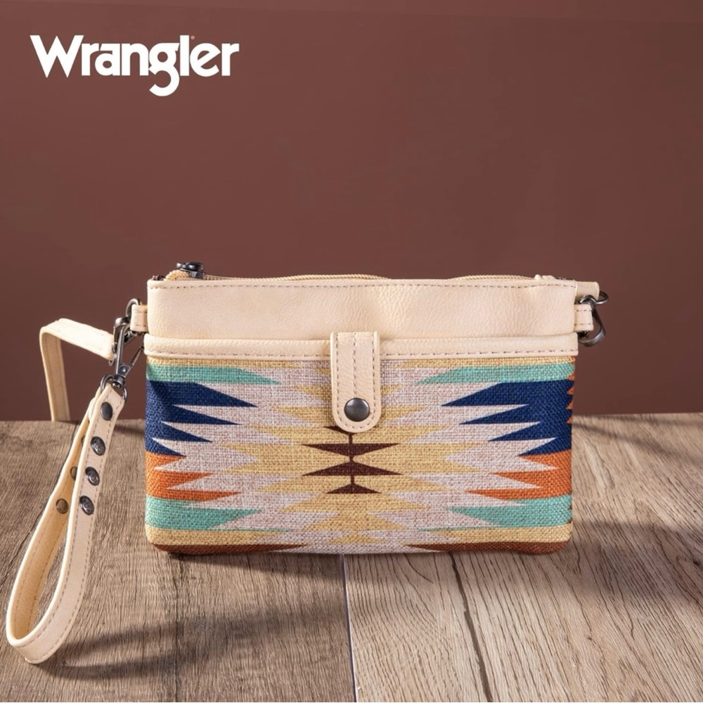 Wrangler Crossbody Bag 🍁Sept Sale